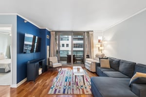 420 E Waterside Dr 907_006.jpg