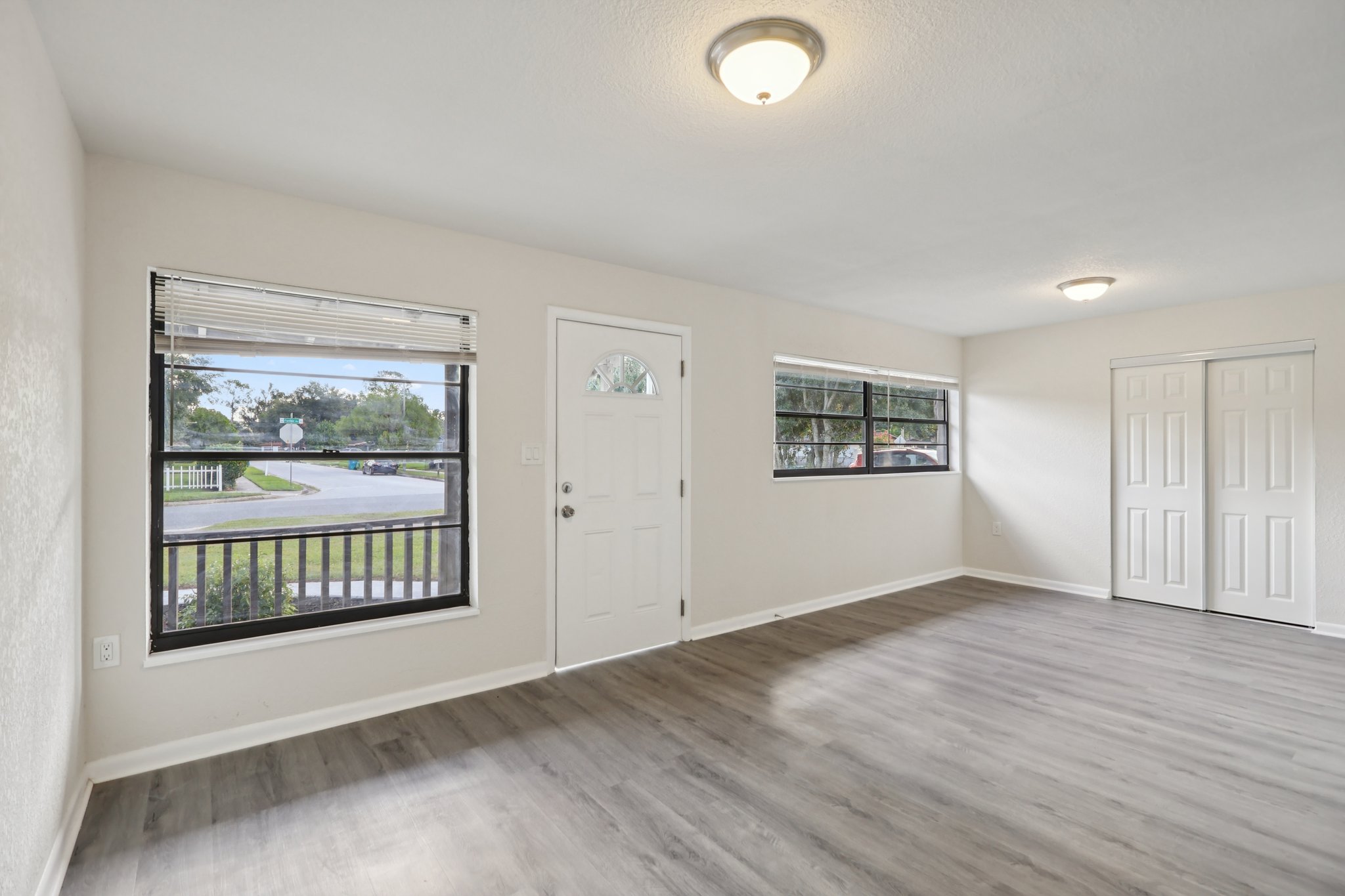 442 Fanfair Ave-S1810-007.jpg