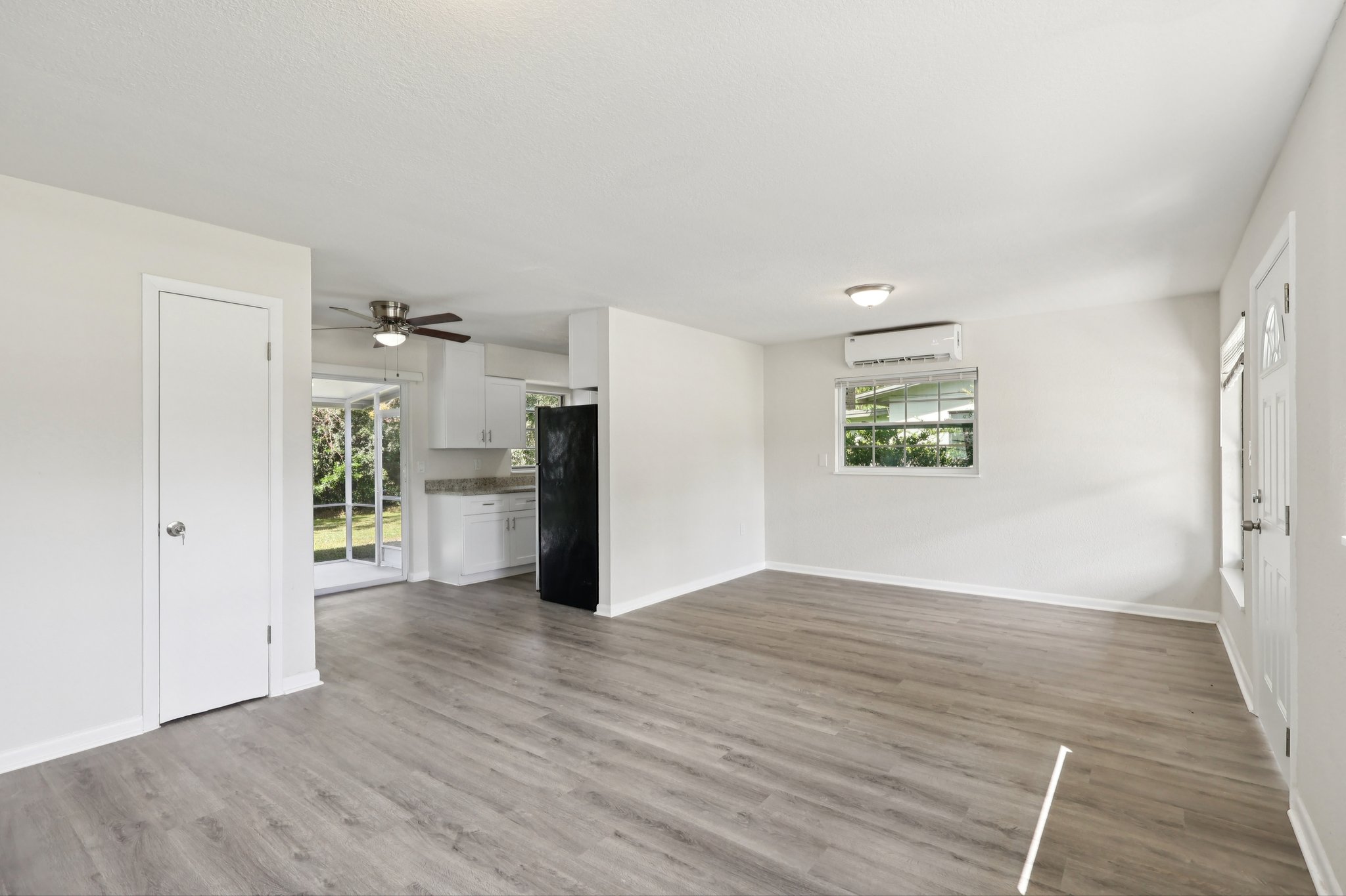442 Fanfair Ave-S1810-009.jpg