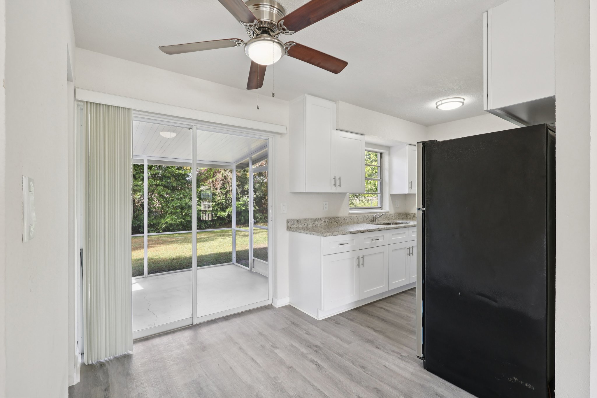 442 Fanfair Ave-S1810-013.jpg