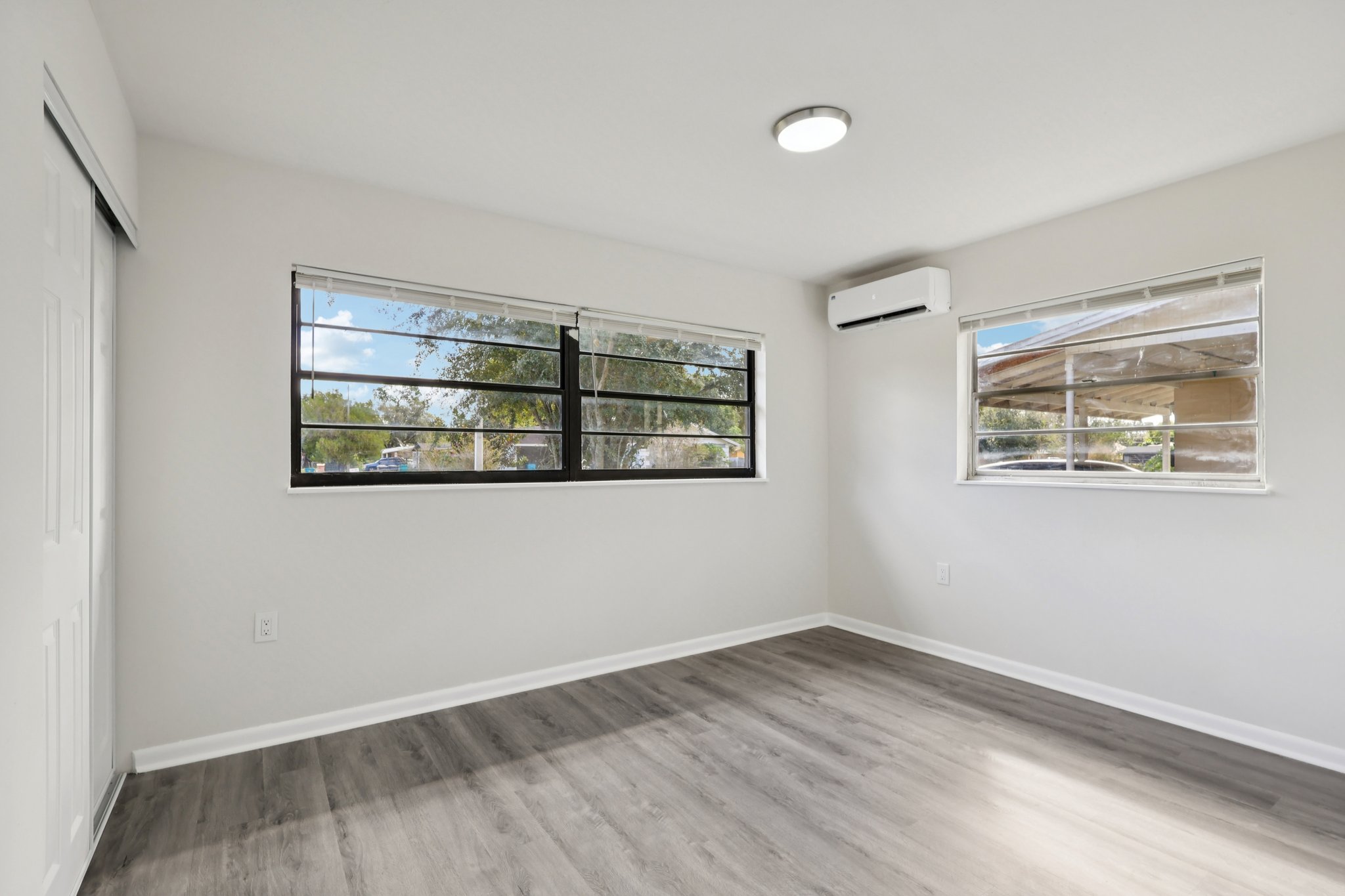 442 Fanfair Ave-S1810-022.jpg