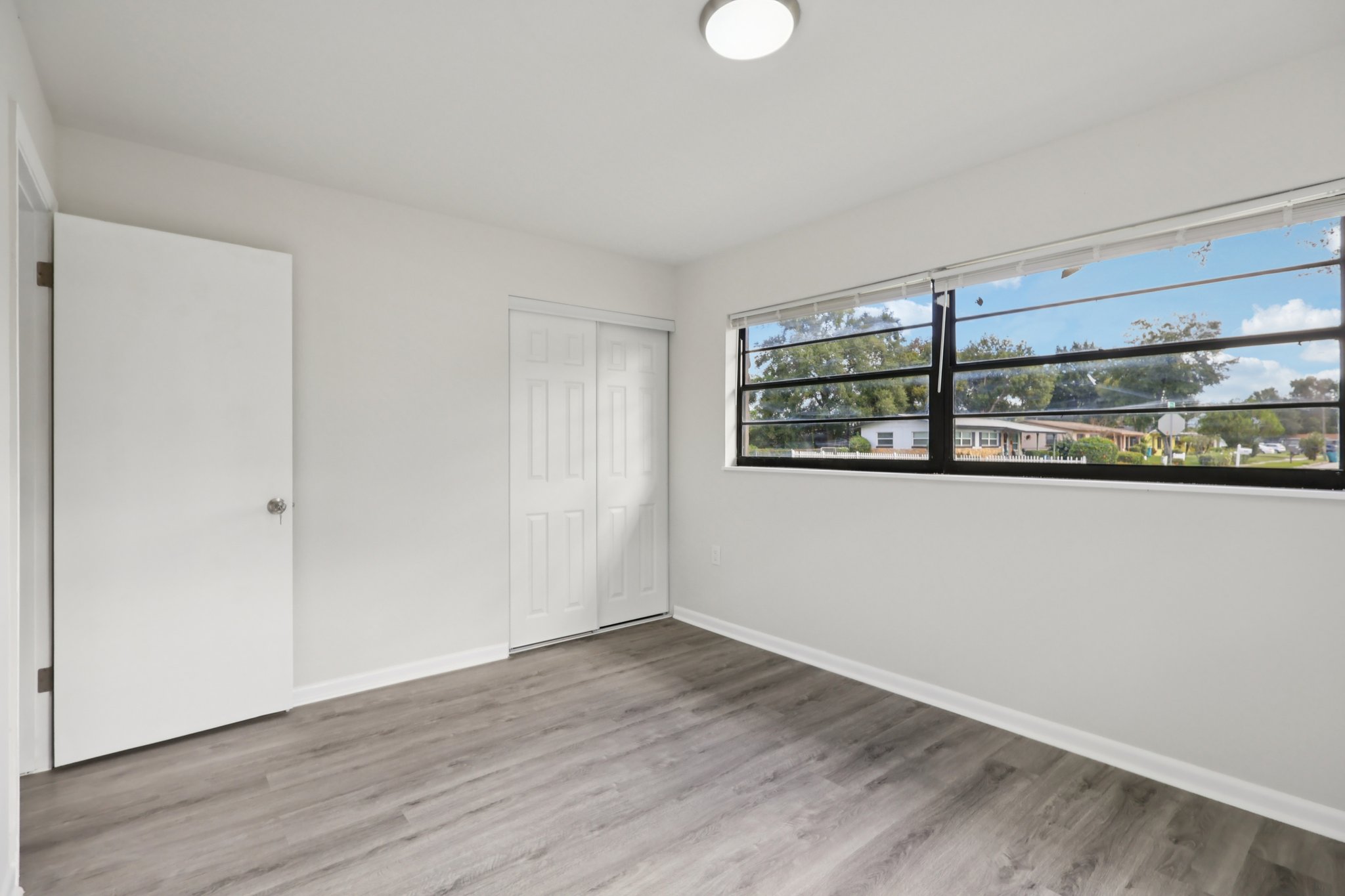 442 Fanfair Ave-S1810-024.jpg