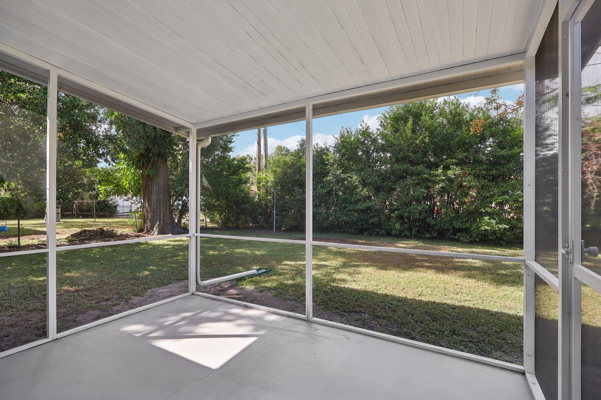 442 Fanfair Ave-S1810-028.jpg