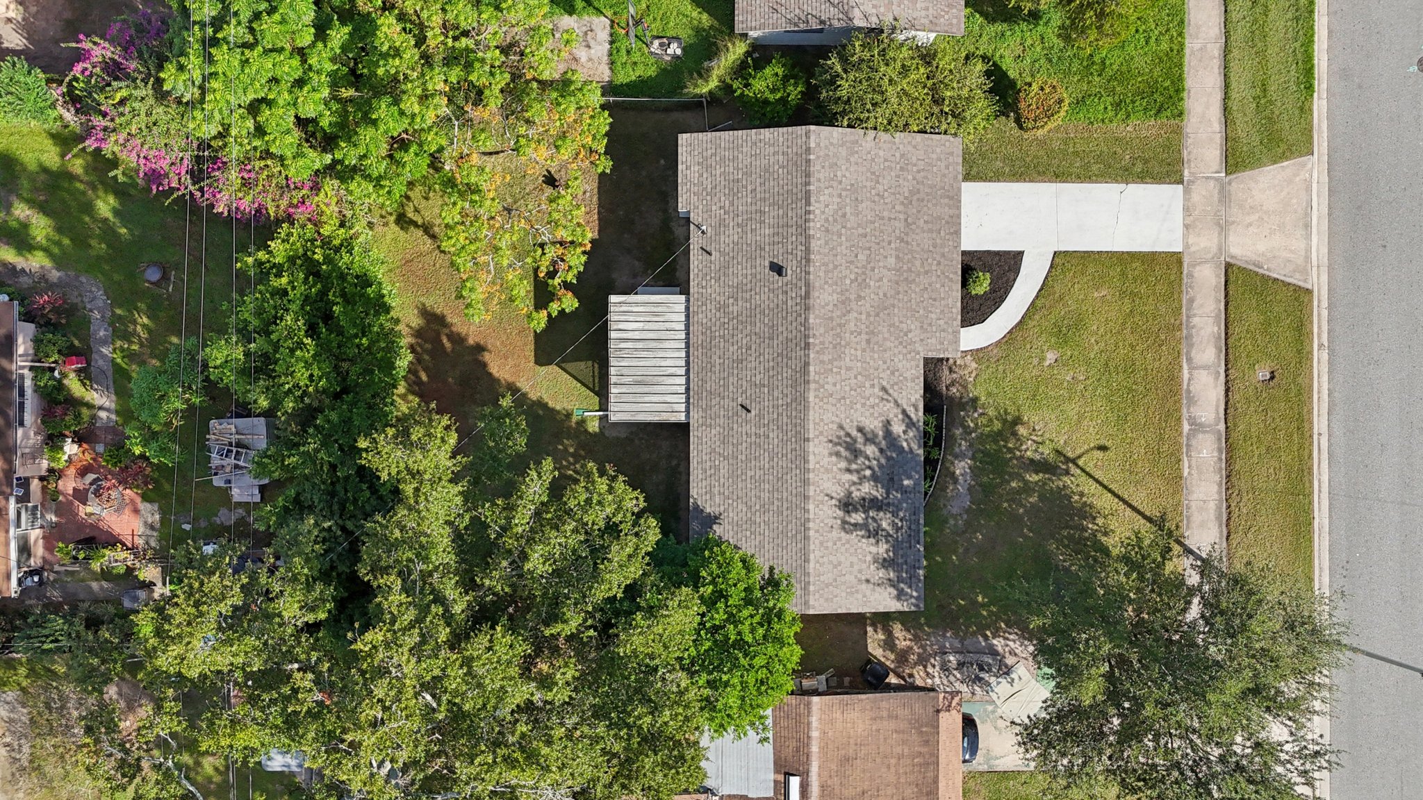 442 Fanfair Ave-S1810-047.jpg