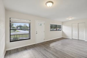 442 Fanfair Ave-S1810-007.jpg