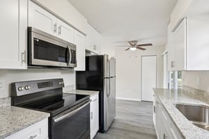 442 Fanfair Ave-S1810-017.jpg