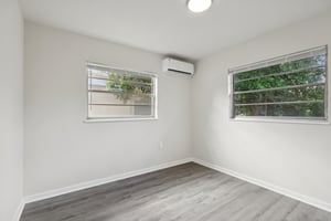 442 Fanfair Ave-S1810-025.jpg