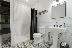  Photo 49