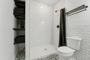  Photo 51