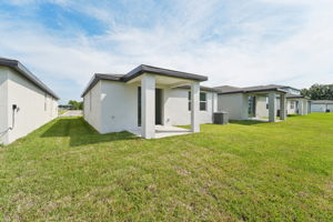 Tampa Division - Magnolia Bay - 420 Lazy Shr Dr, Sarasota, FL 34241 - 032