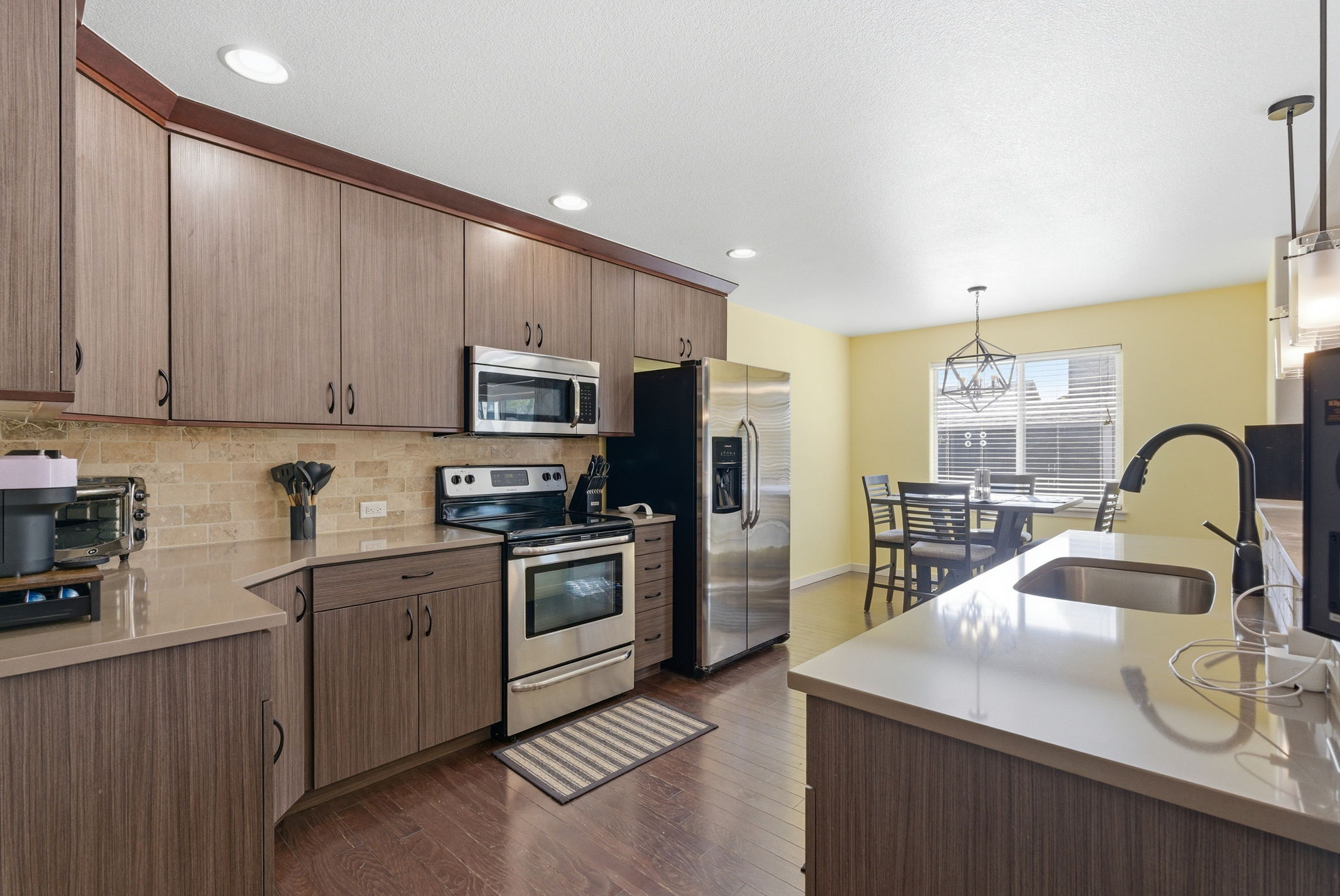420 Pioneer Ln-8