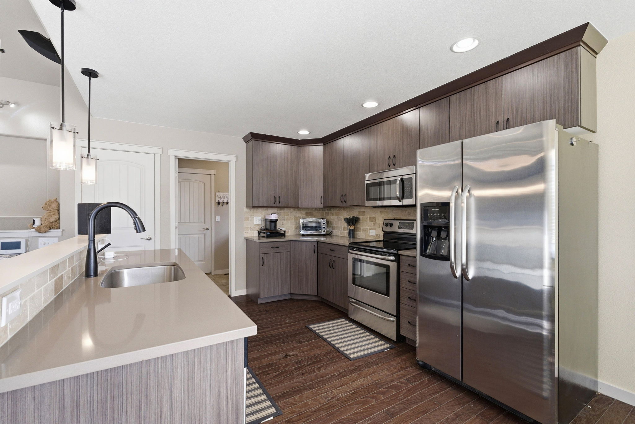 420 Pioneer Ln-11