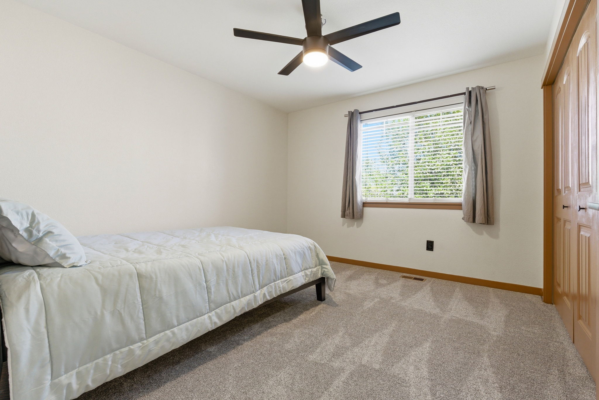 420 Pioneer Ln-18