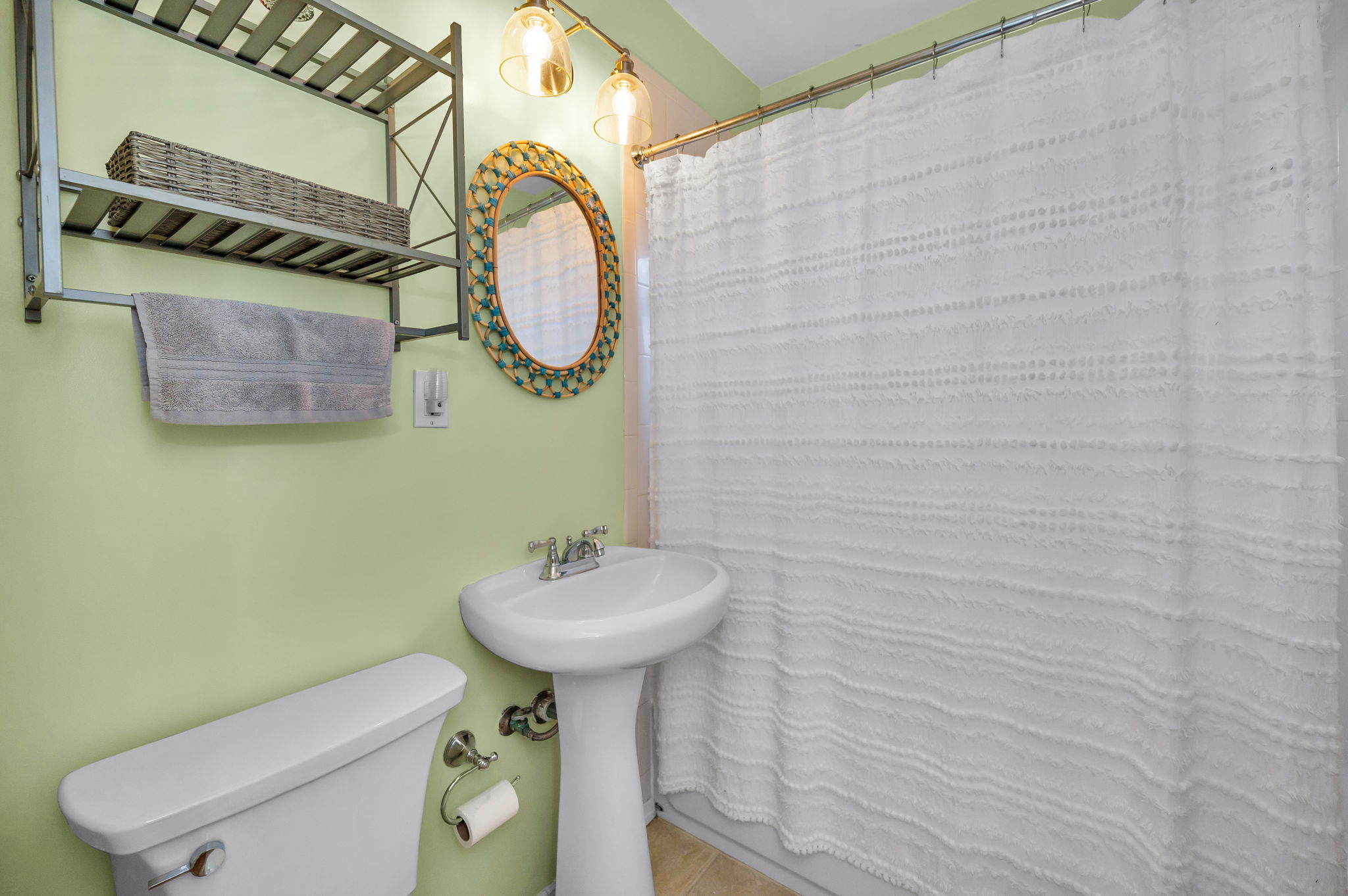 Bathroom1a