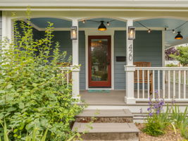  Photo 0