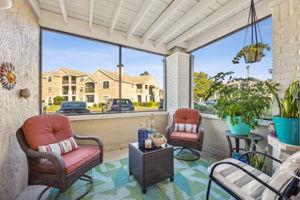 Covered, Screened Patio