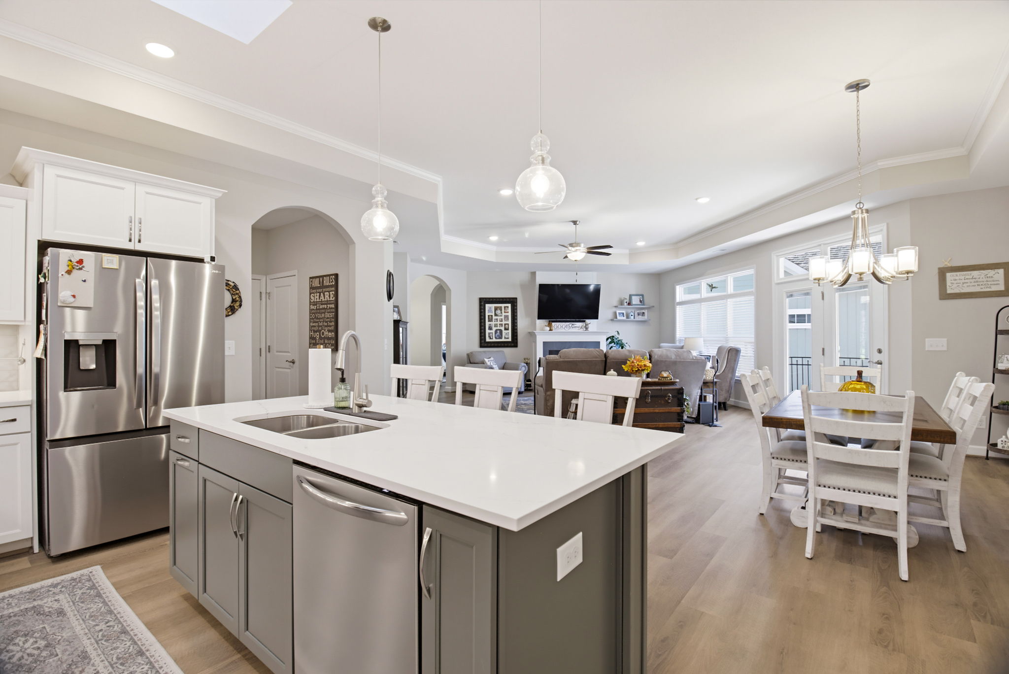 420 Waterton Wayt-15