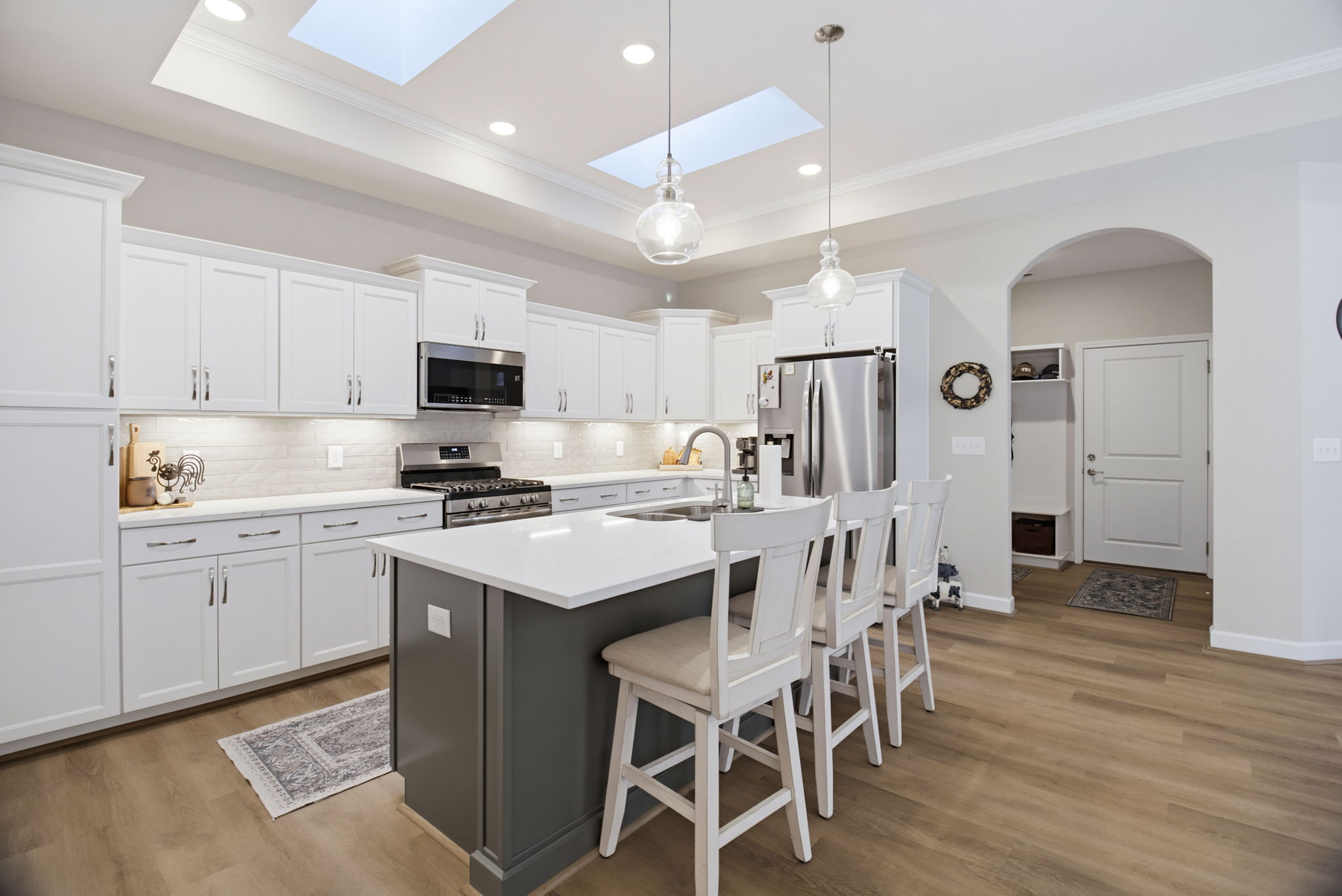 420 Waterton Wayt-16