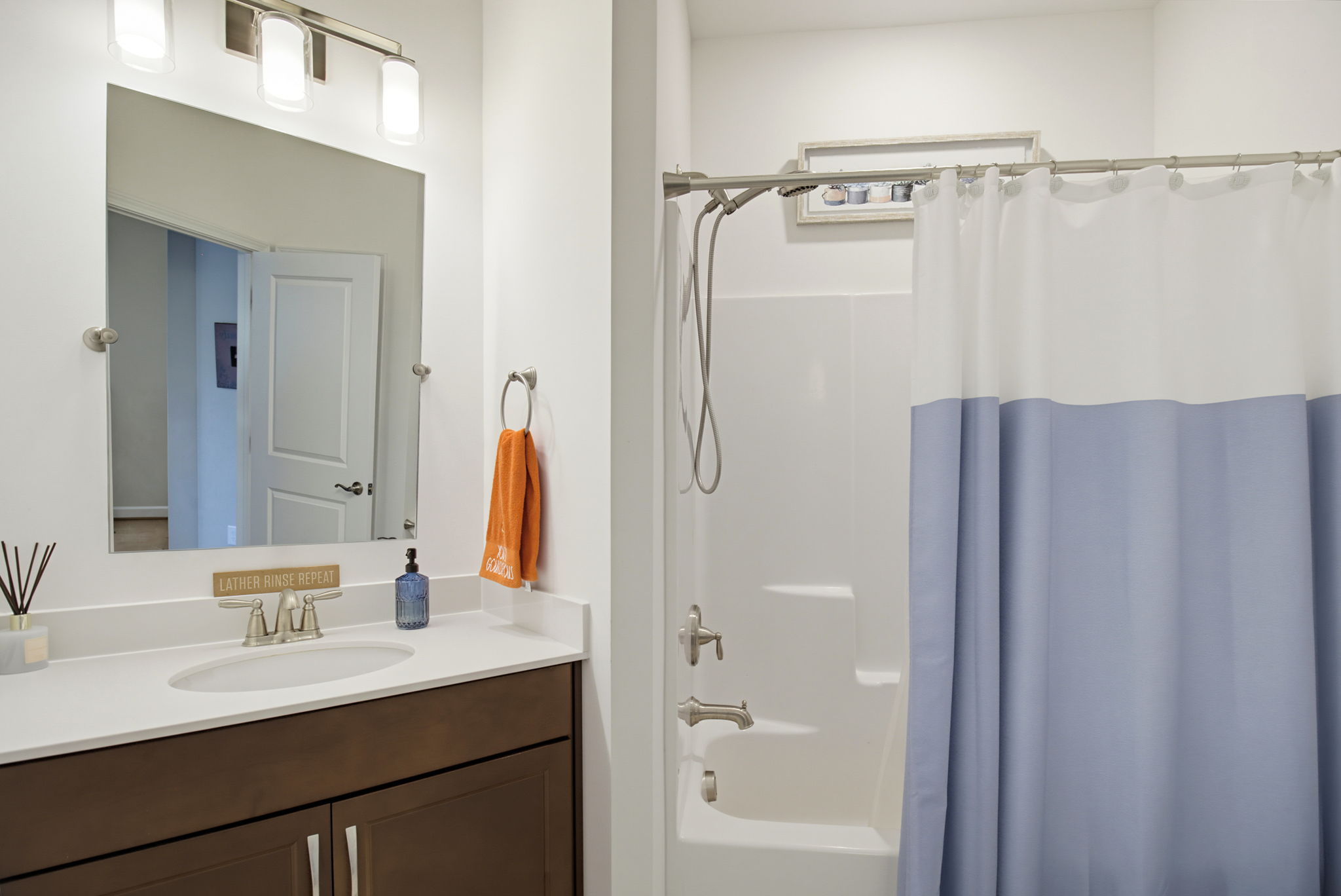 420 Waterton Wayt-24