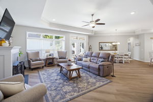 420 Waterton Wayt-7