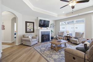 420 Waterton Wayt-8