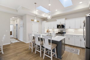 420 Waterton Wayt-13
