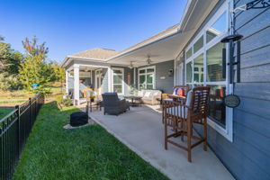 420 Waterton Wayt-33