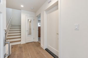 005_420 Winslow St