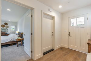 006_420 Winslow St