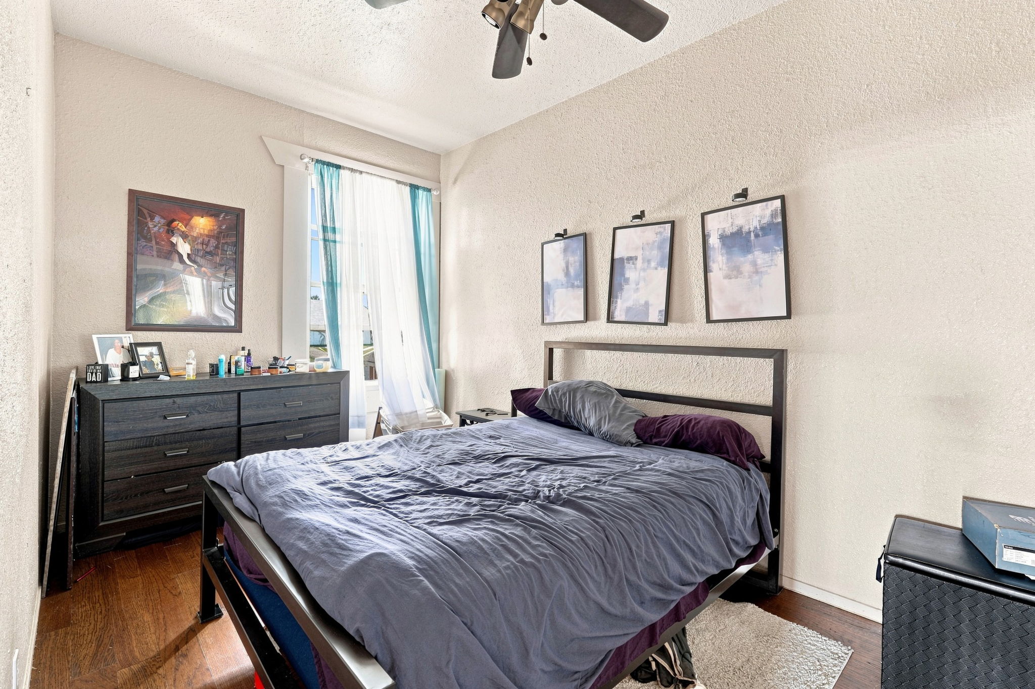 027_F8_4200 Bassett St