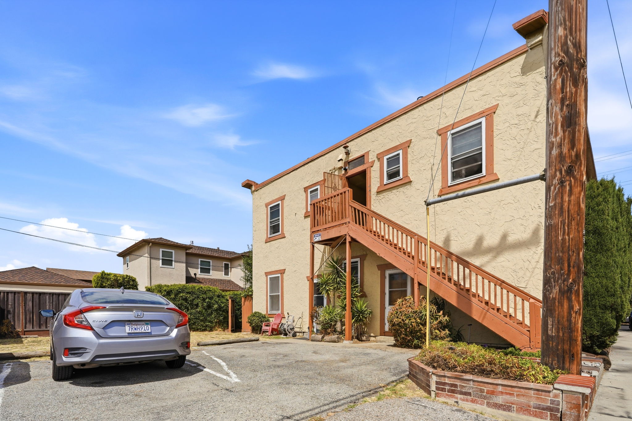 046_F8_4200 Bassett St