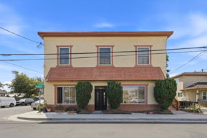 001_F8_4200 Bassett St