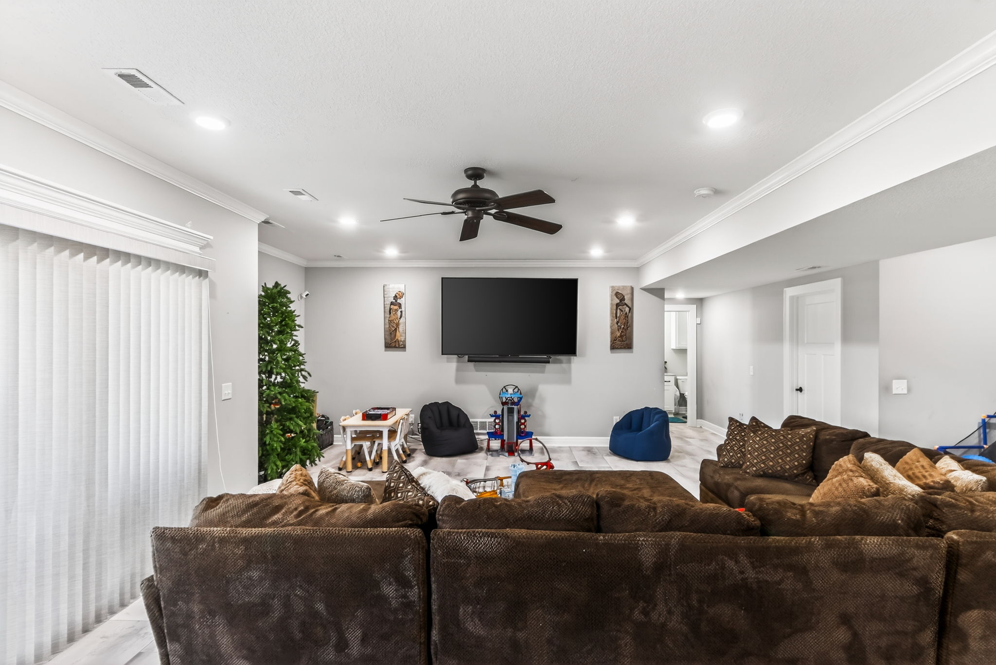 4200 Castlegate Ct-041