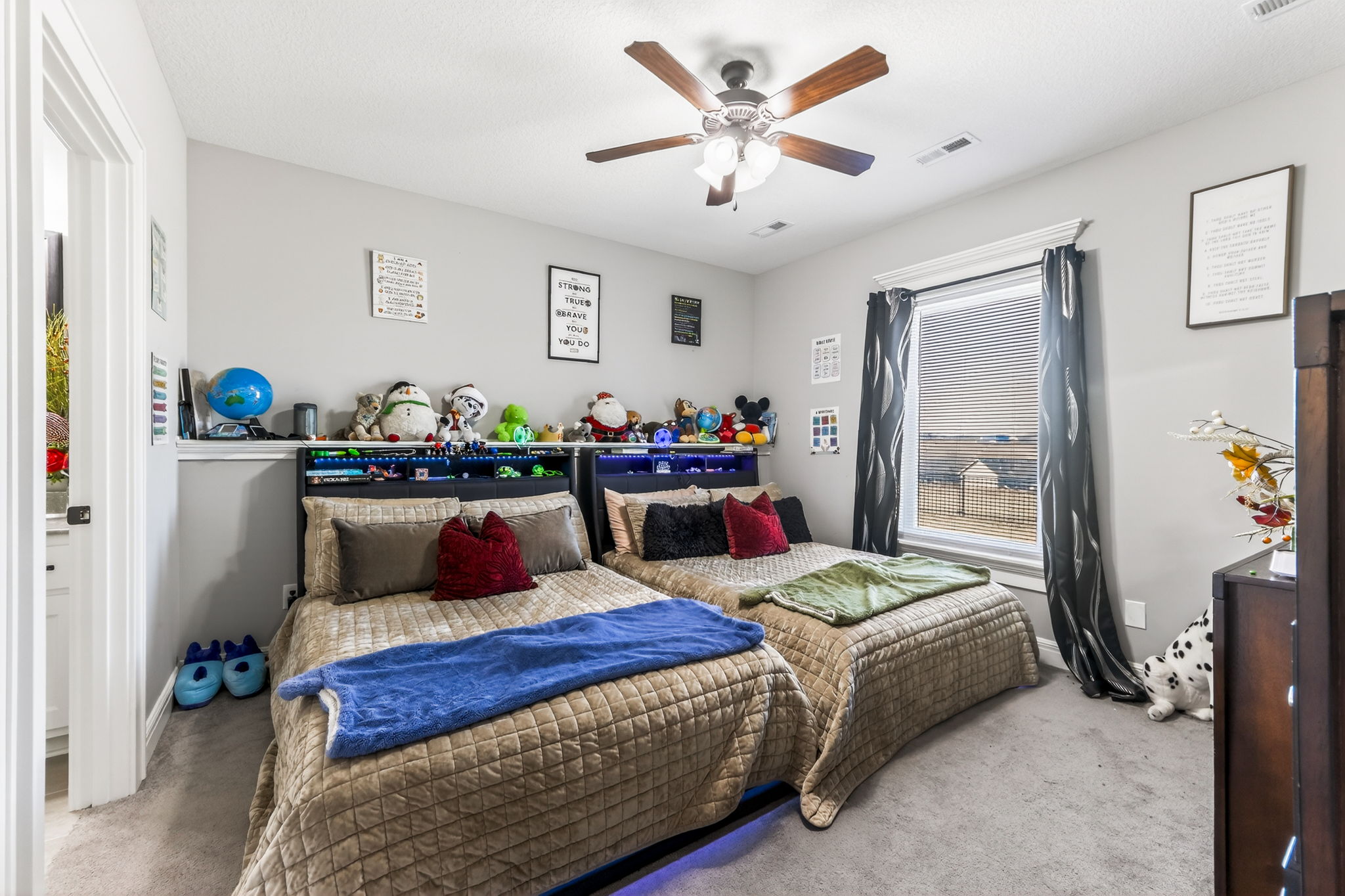 4200 Castlegate Ct-045