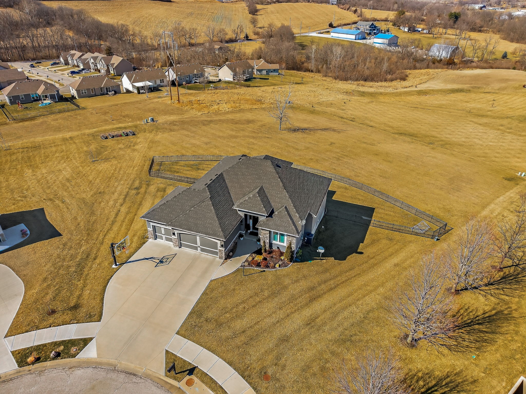 4200 Castlegate Ct-013