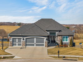 4200 Castlegate Ct-001