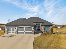 4200 Castlegate Ct-003