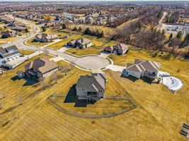 4200 Castlegate Ct-009