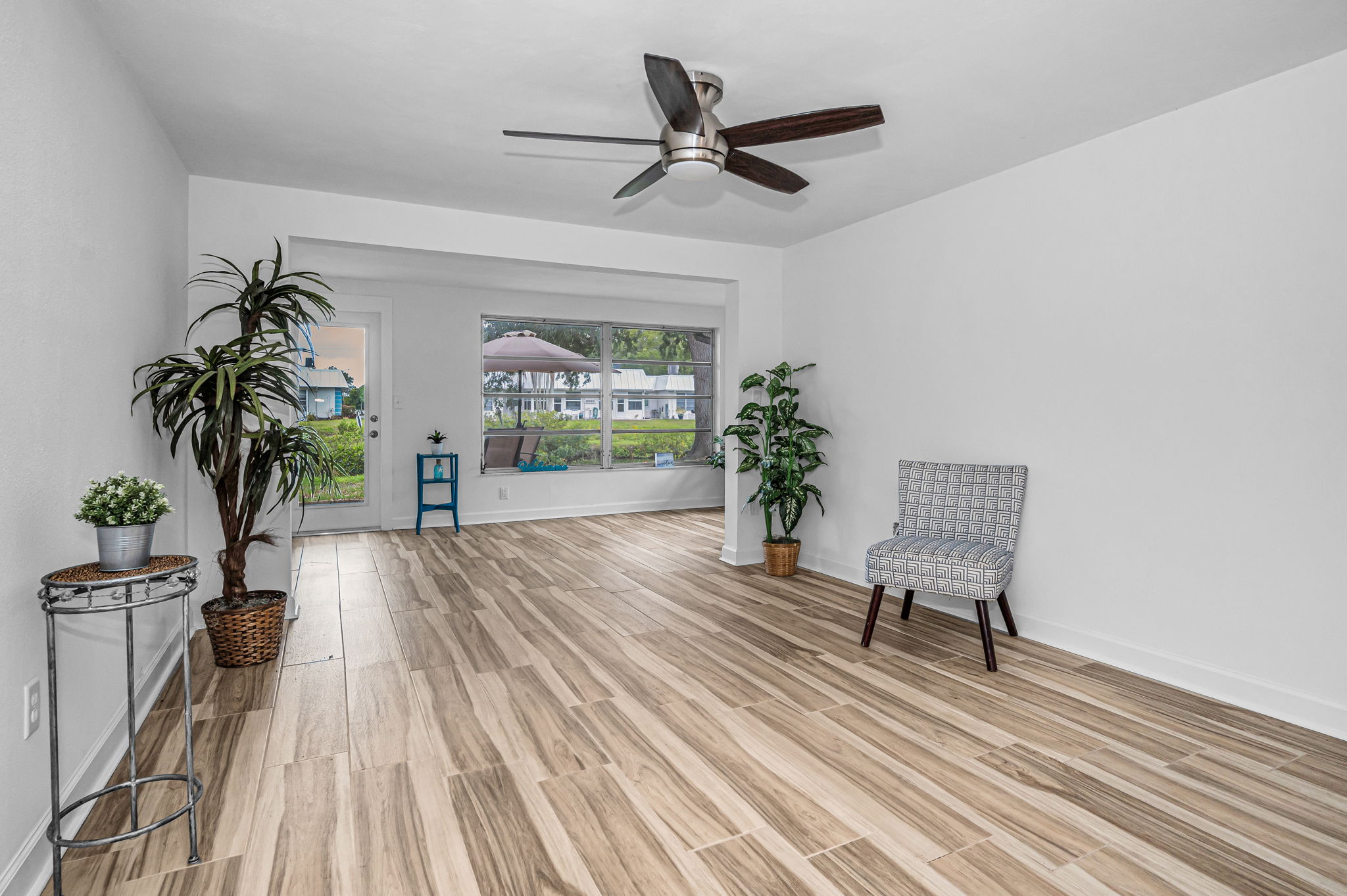 Living Room2
