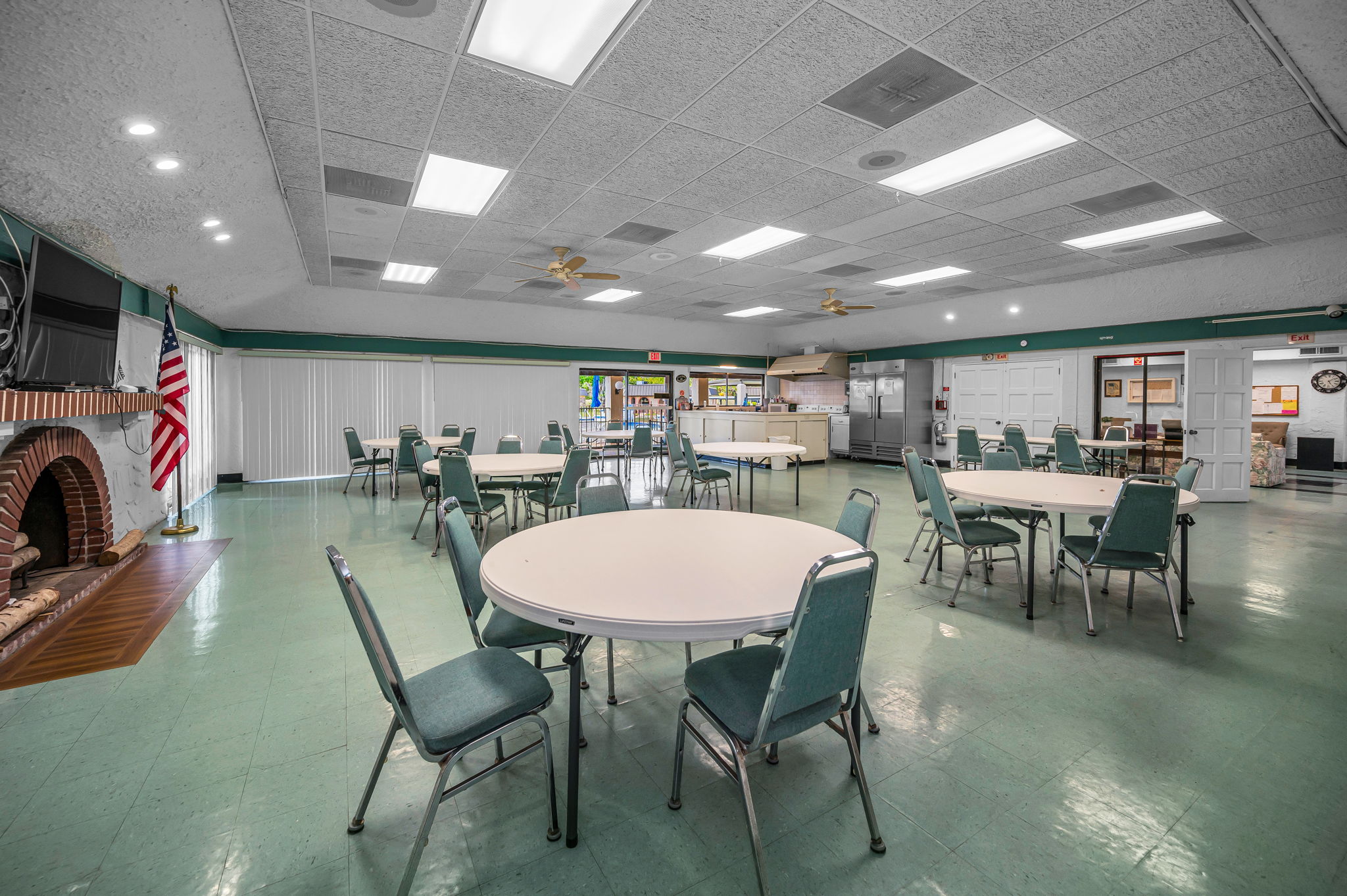 5-Clubhouse