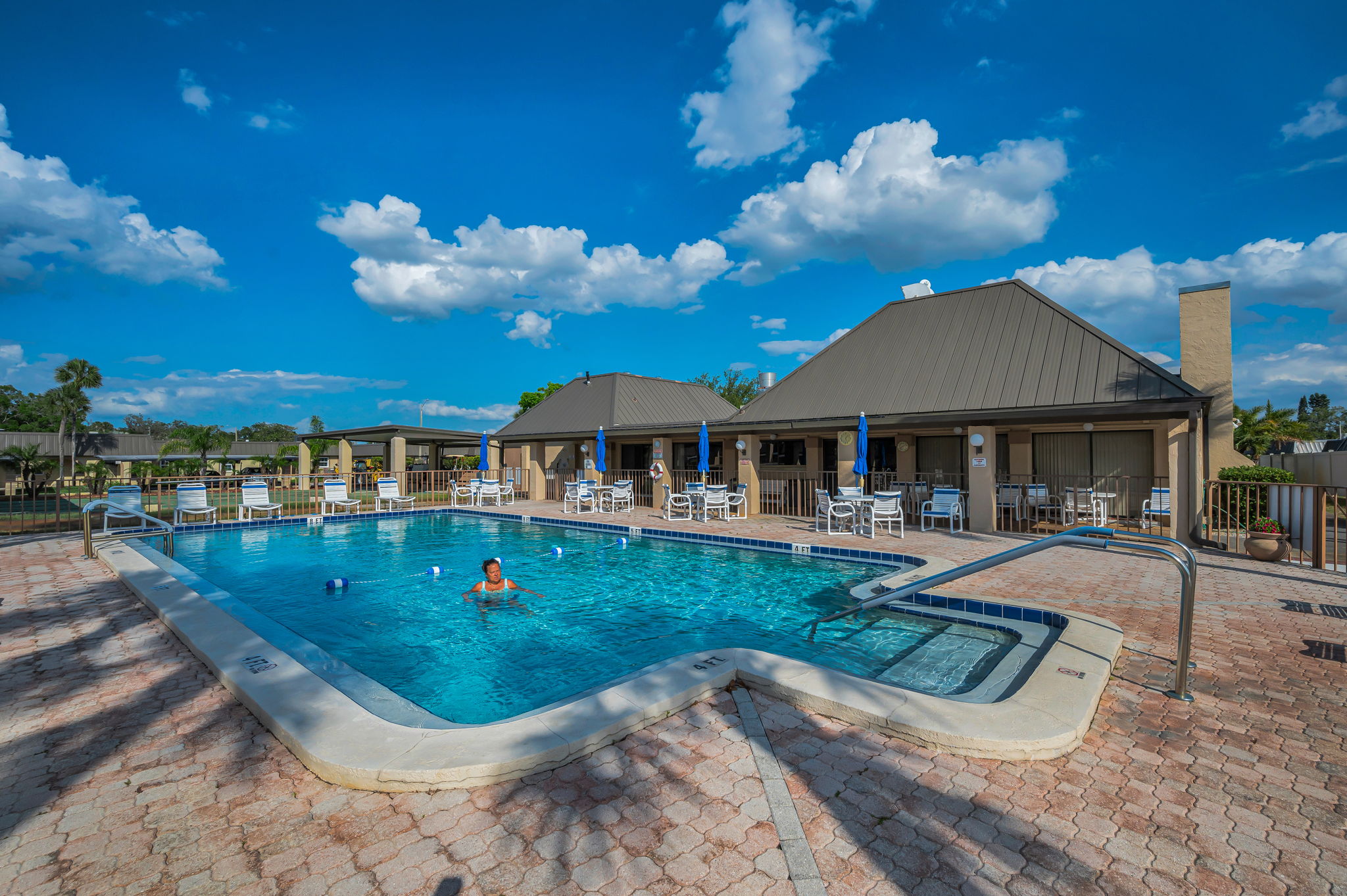 19-Pool