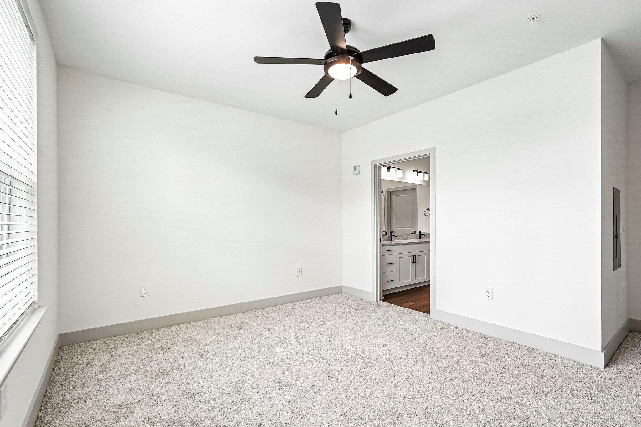 4200 Memorial Dr unit 2415-S0210-023.jpg