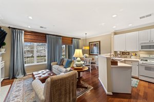 4200 Mozart Brigade Ln, Fairfax, VA 22033, USA Photo 6