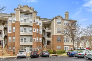 4200 Mozart Brigade Ln, Fairfax, VA 22033, USA Photo 2