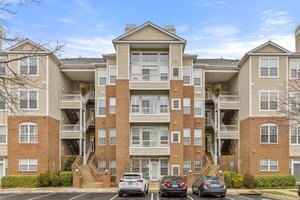 4200 Mozart Brigade Ln, Fairfax, VA 22033, USA Photo 1