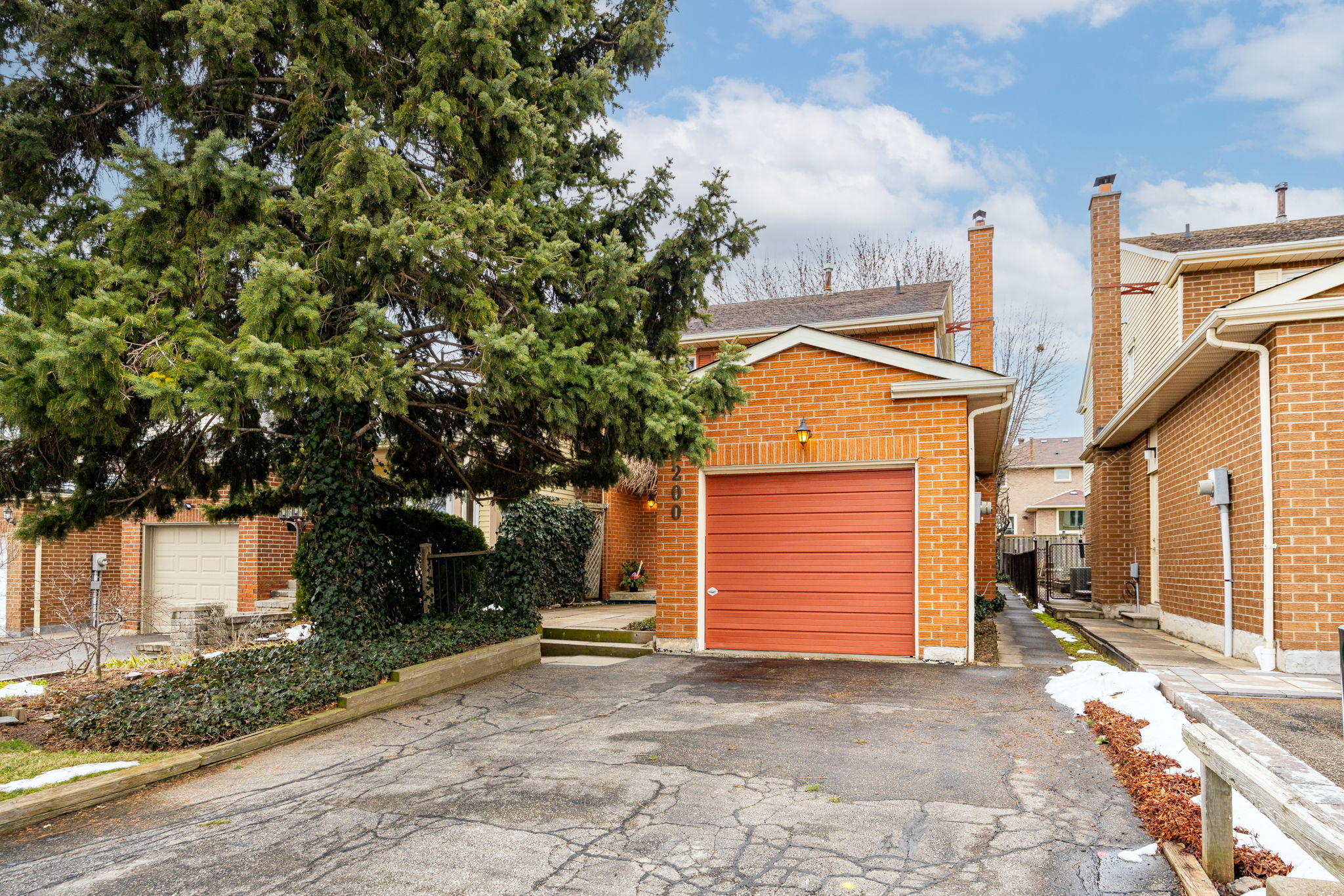Mississauga property showcase — delivered property photograph 2