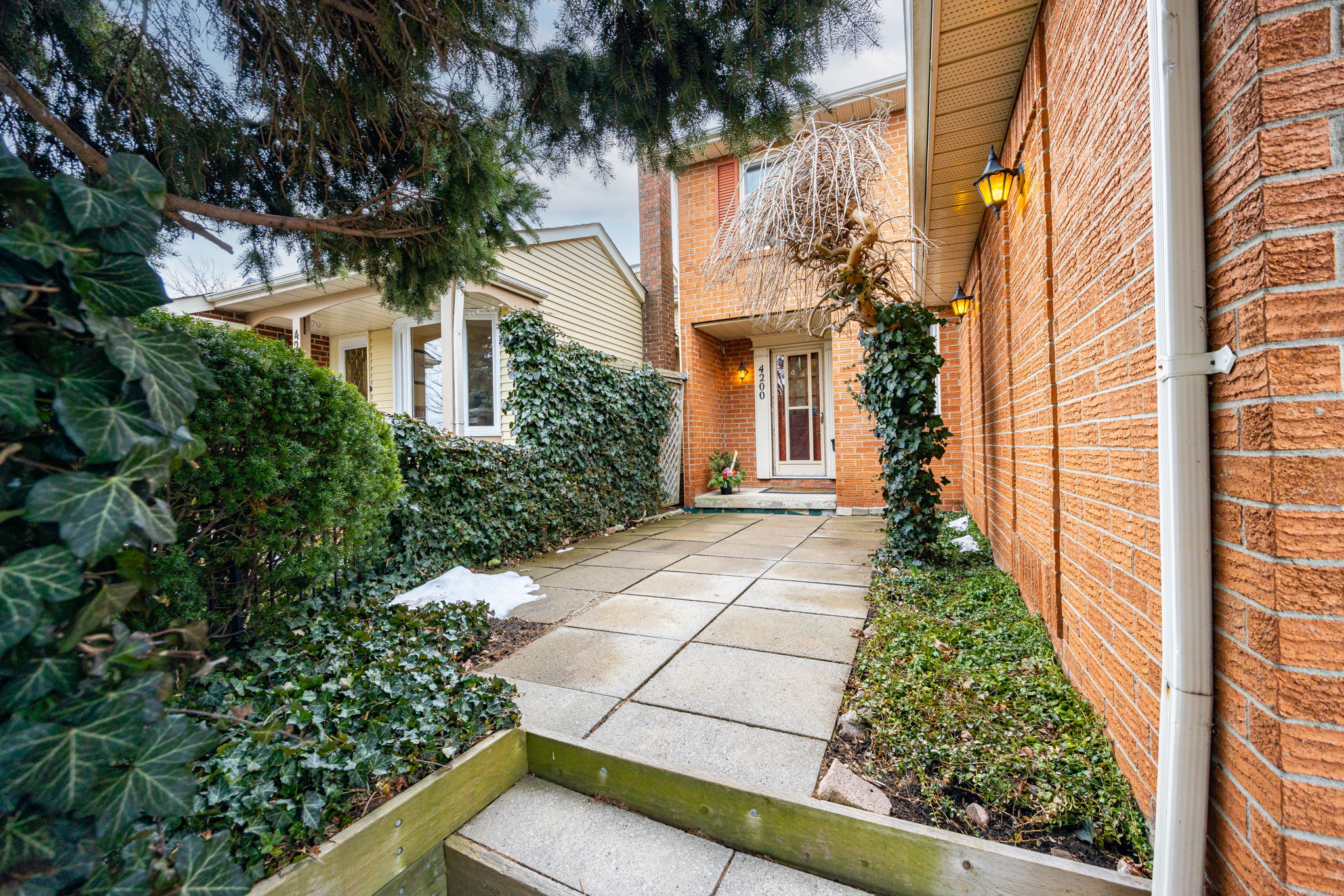 Mississauga property showcase — delivered property photograph 4
