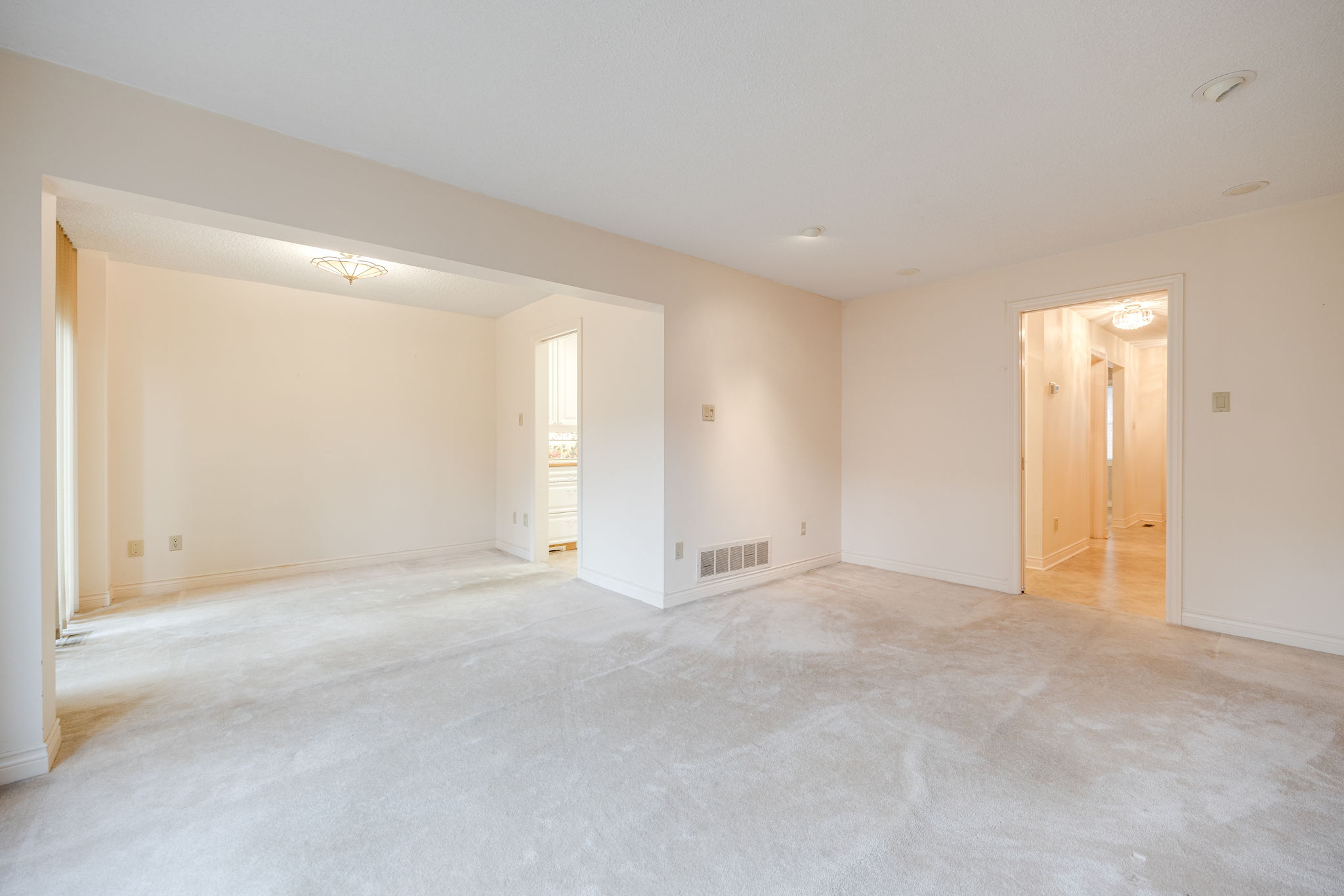 Mississauga property showcase — delivered property photograph 21