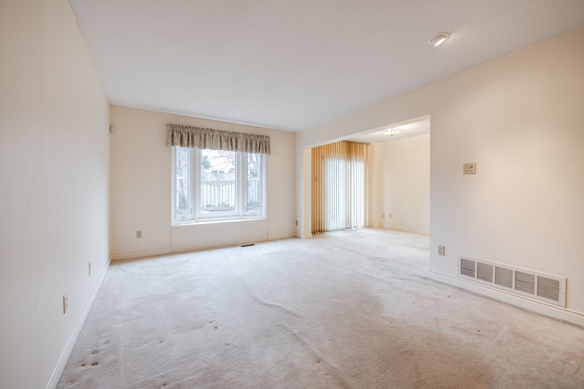 Mississauga property showcase — delivered property photograph 22