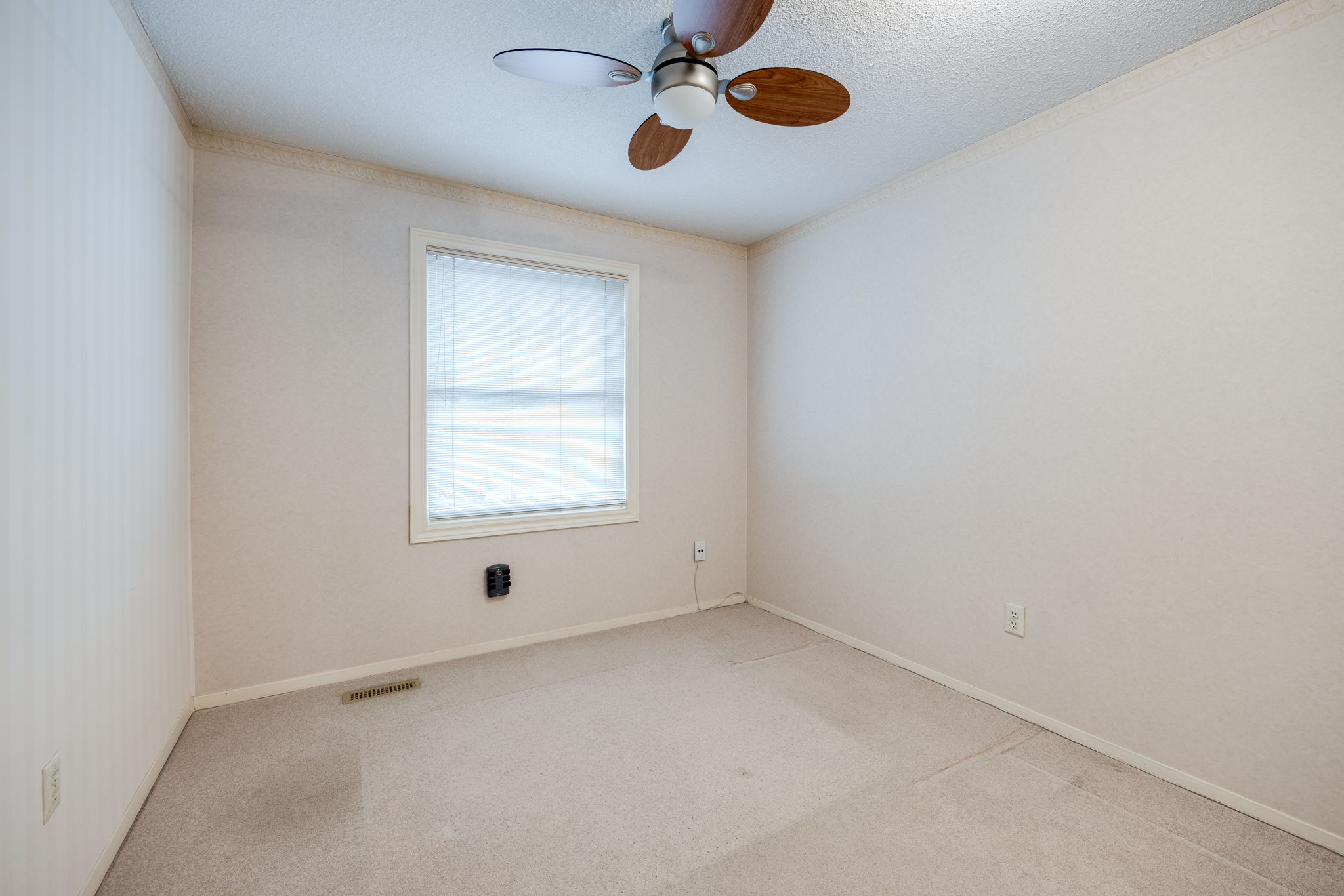 Mississauga property showcase — delivered property photograph 32